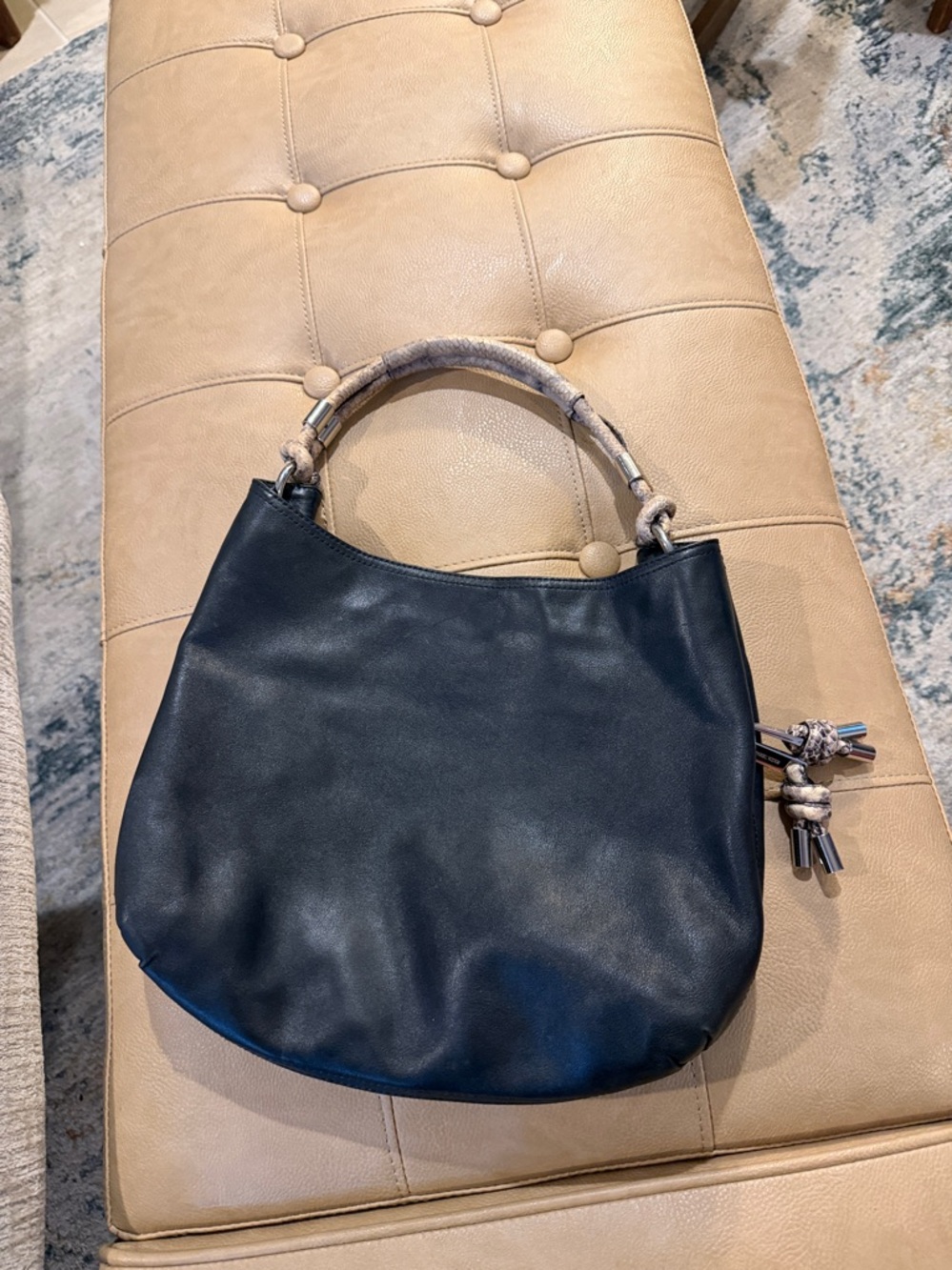 Michael Kors Black Leather Shoulder Hobo with reptile Wrapped Handle - Picture 3 of 11